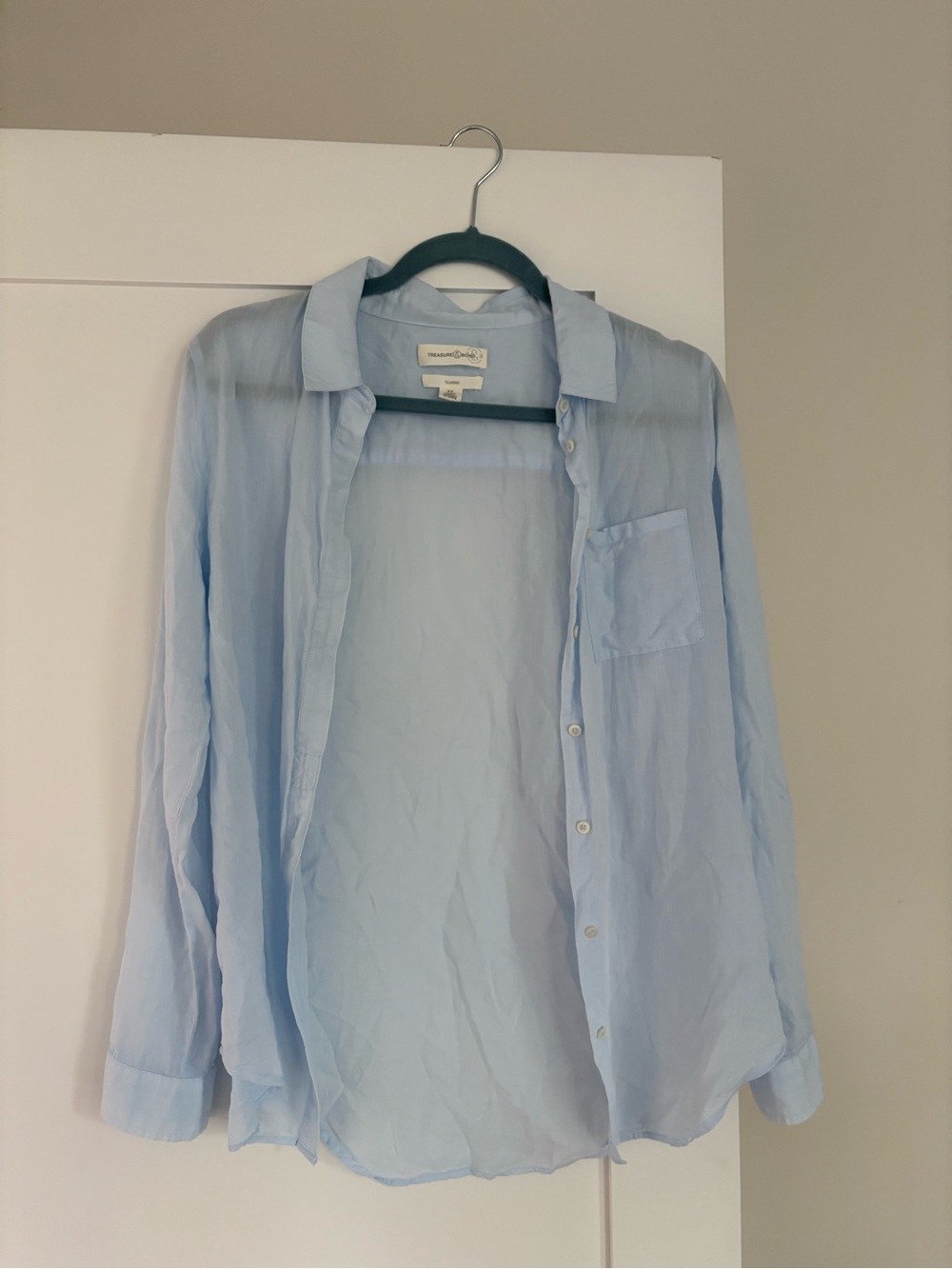 Treasure & Bond Light Blue Button-Up Shirt